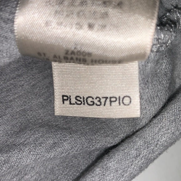 Burberry Ruffled Polo Small - Picture 8 of 13